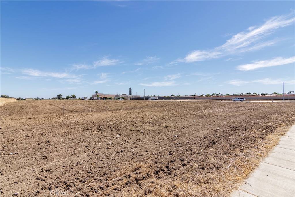 204 Commerce Property Photo 16