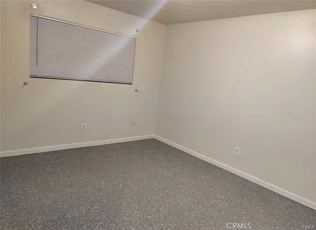 2400 K Property Photo 4