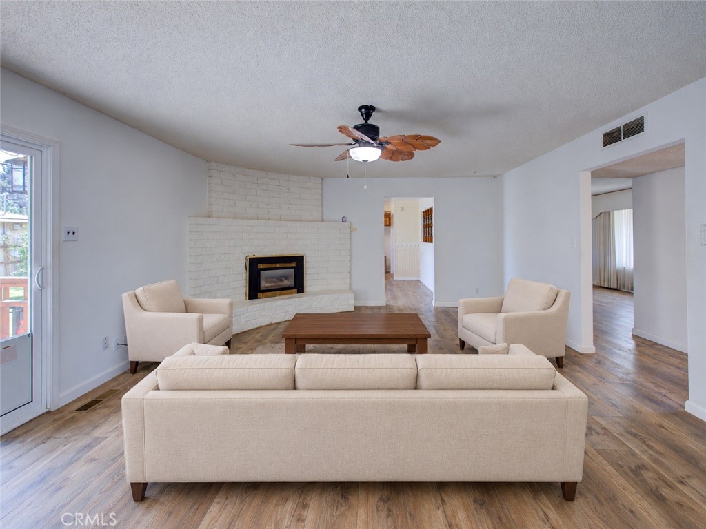 105 Gill Way Property Photo 14