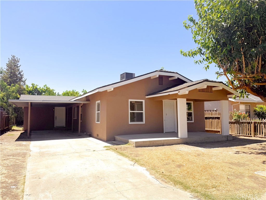 1274 Dos Palos Property Photo 1