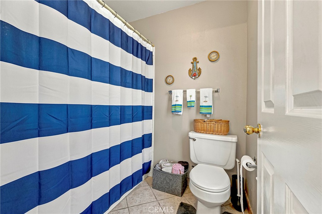 3340 Harbor Property Photo 38