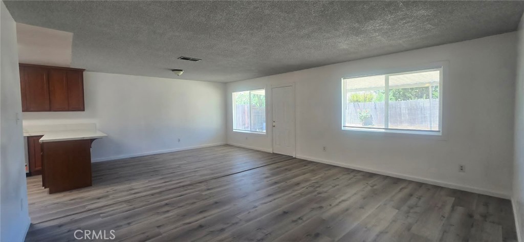 7900 Albion Property Photo 11