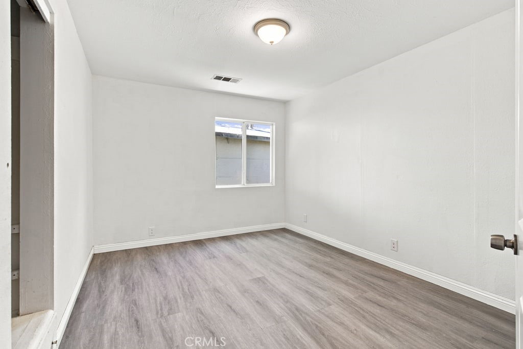 6807 N Cottage Property Photo 15
