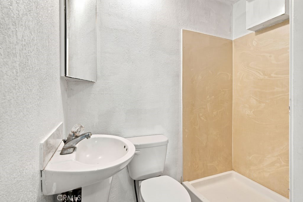 6807 N Cottage Property Photo 19