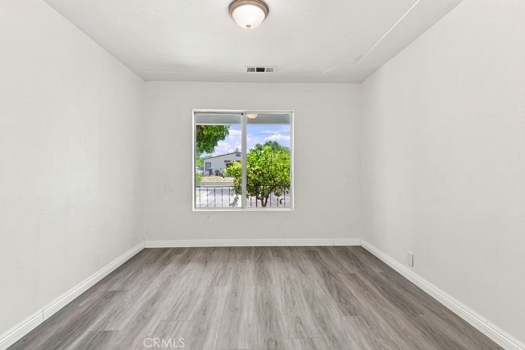 6807 N Cottage Property Photo 25