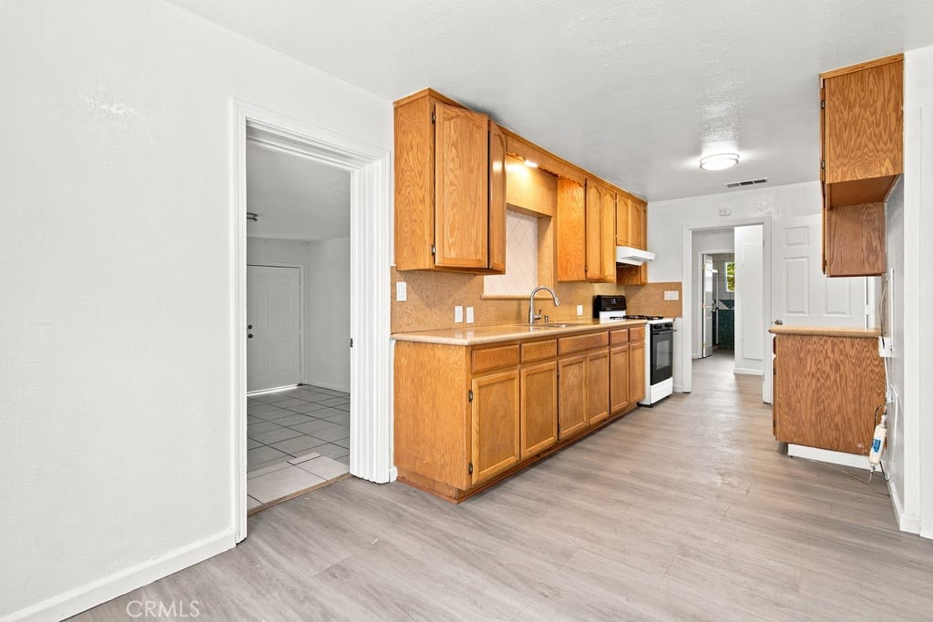 6807 N Cottage Property Photo 27