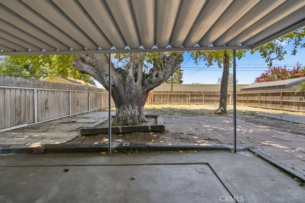 6807 N Cottage Property Photo 31