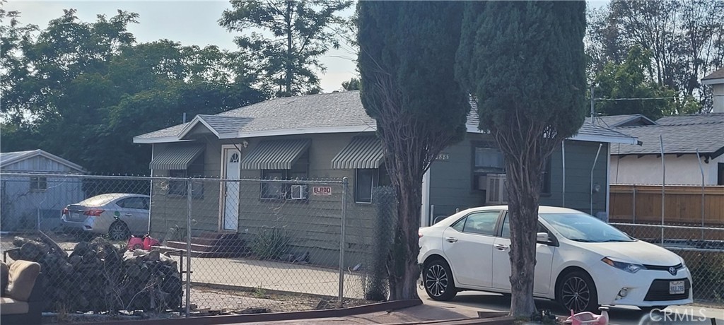 9088 Date Property Photo 7
