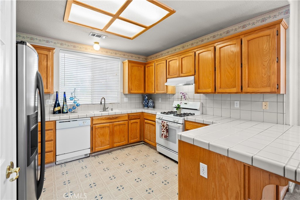 766 Willmott Avenue Property Photo 17
