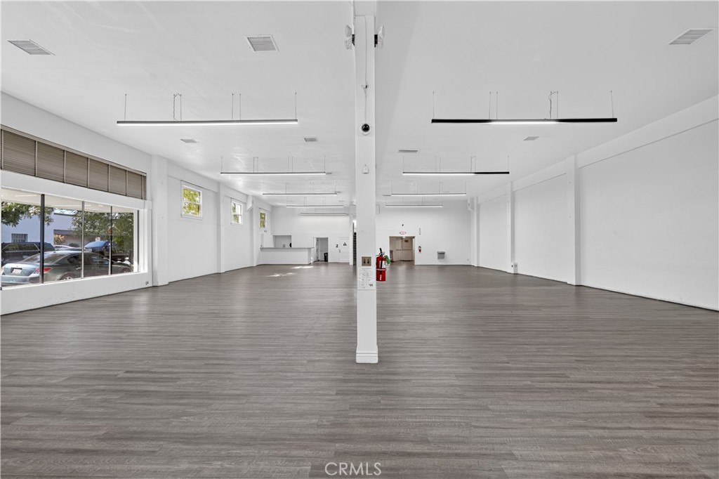1300 Broadway Property Photo 8
