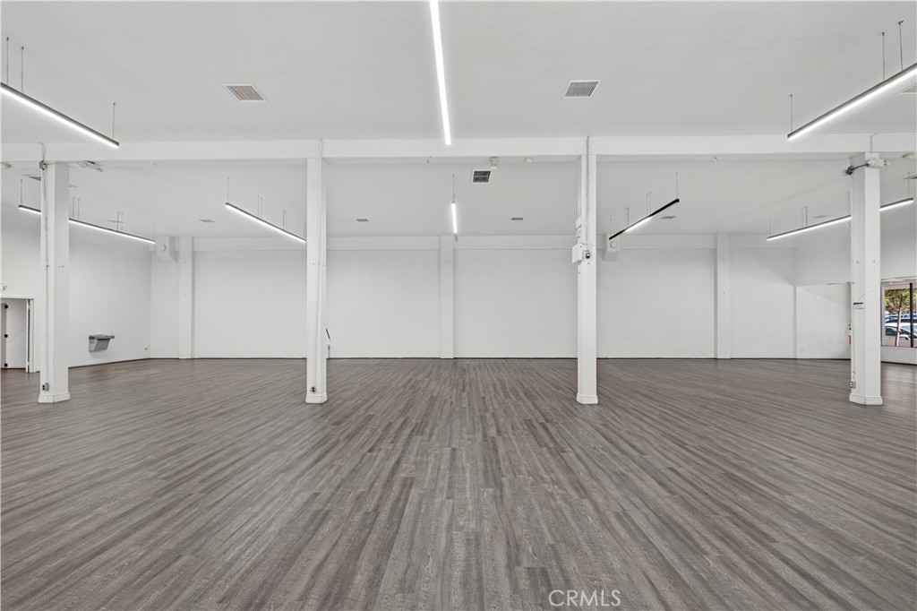 1300 Broadway Property Photo 17
