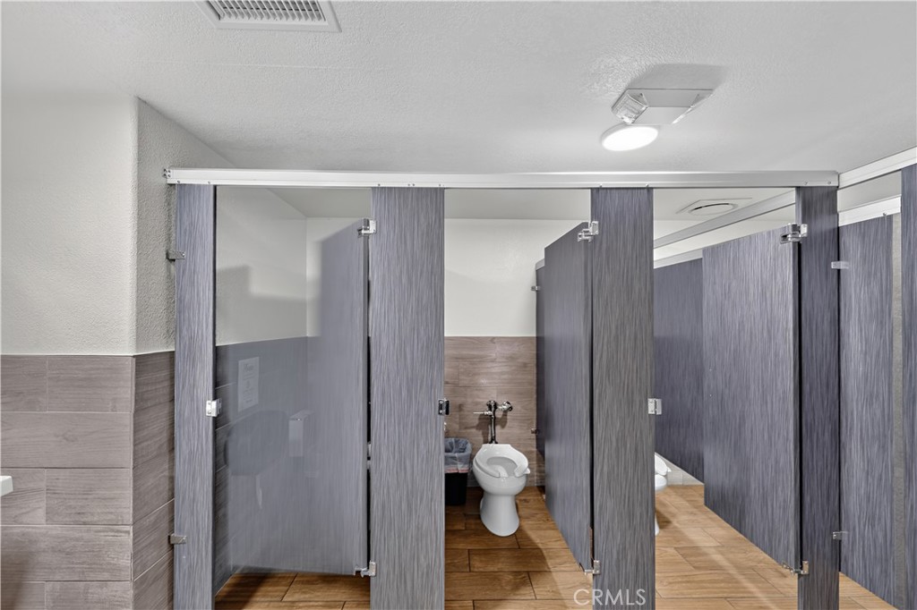 1300 Broadway Property Photo 30