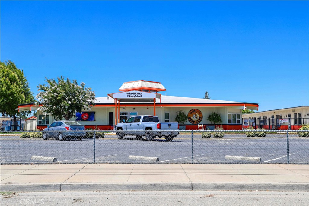 199 S Pasadena Property Photo 36