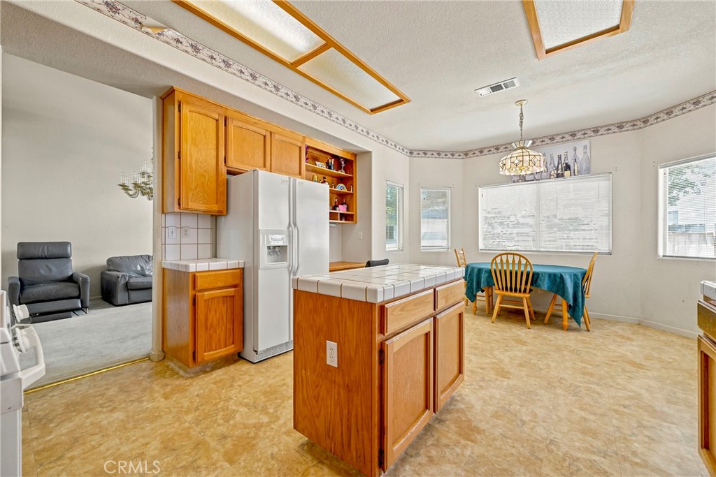 1860 Riverside Property Photo 10