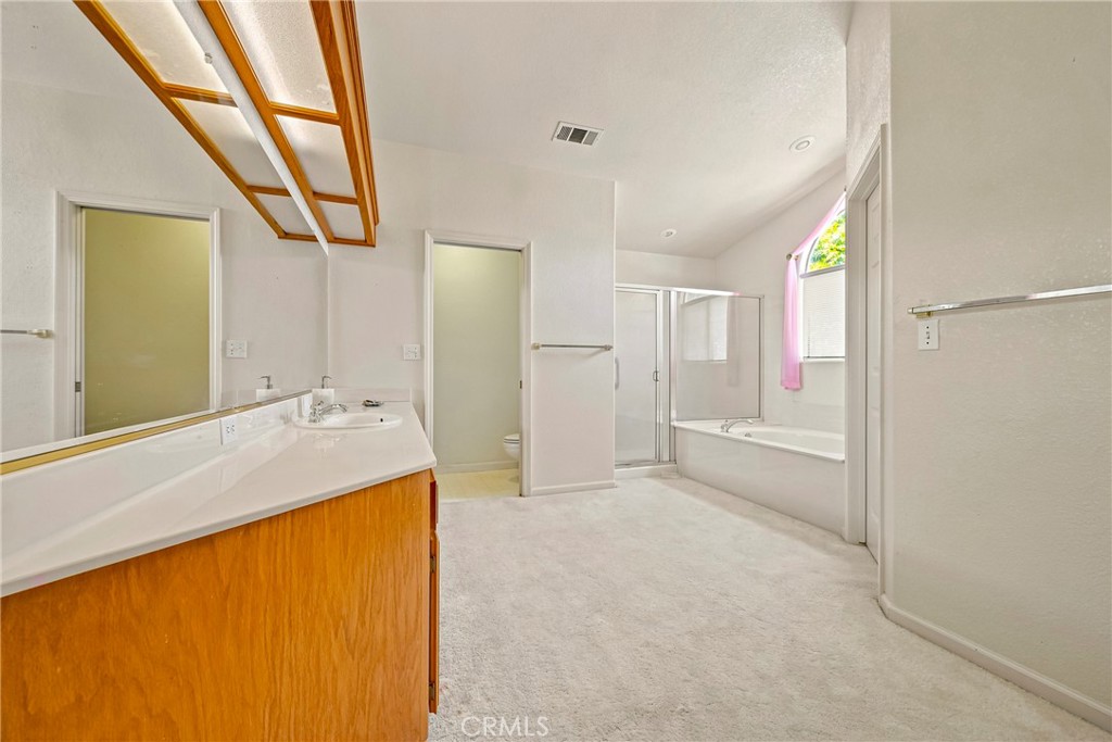 1860 Riverside Property Photo 22