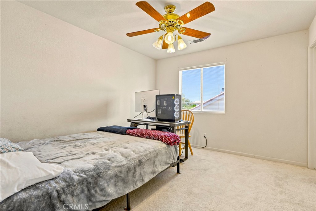 1860 Riverside Property Photo 27