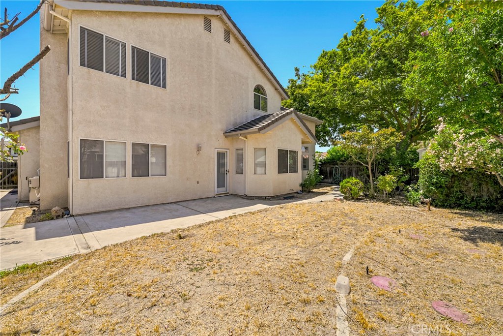 1860 Riverside Property Photo 30