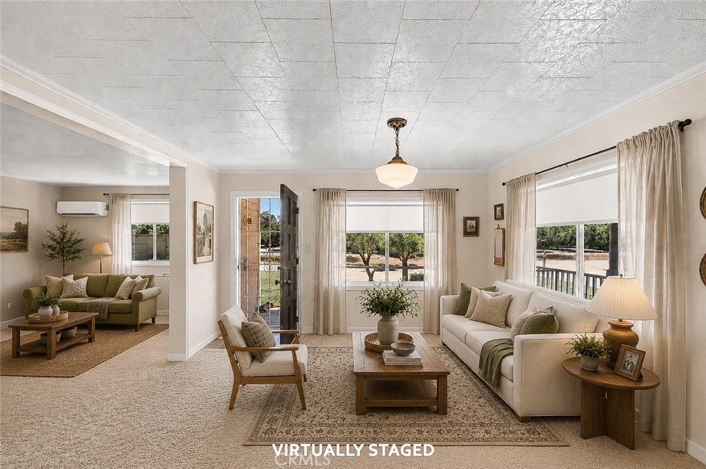 3555 Fresno Property Photo 6