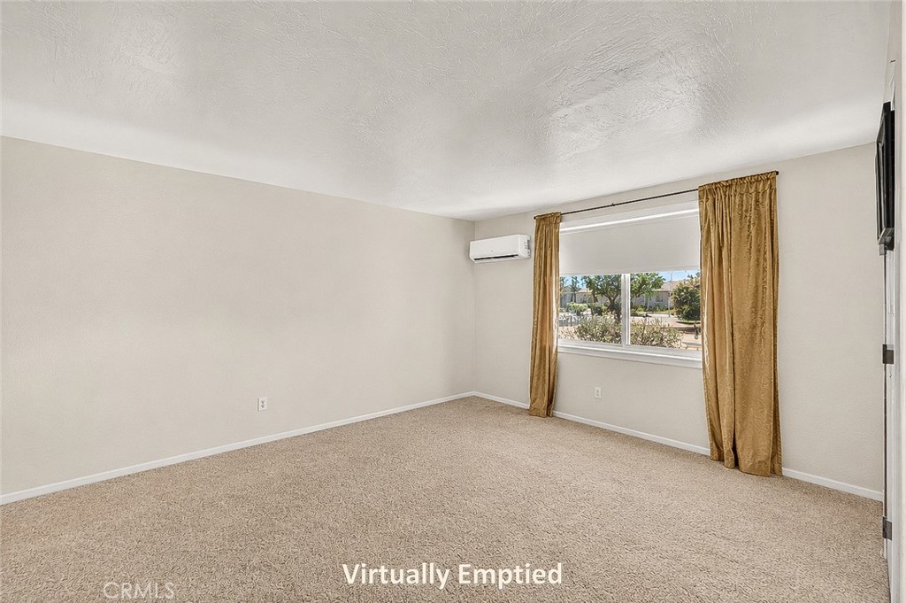 3555 Fresno Property Photo 10