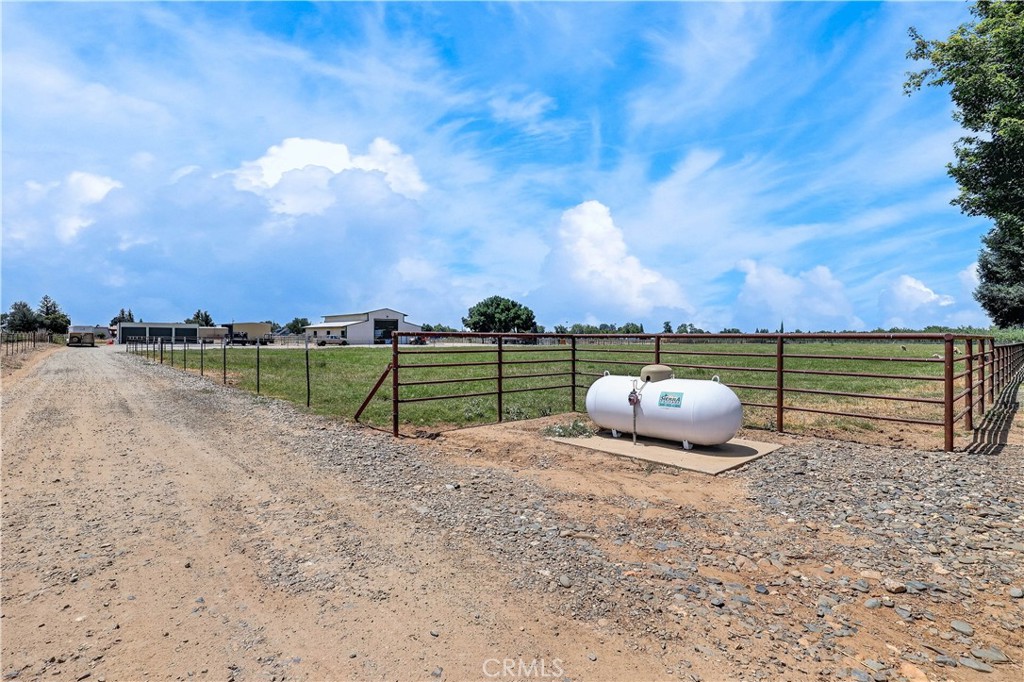 13343 Hainline Property Photo 41