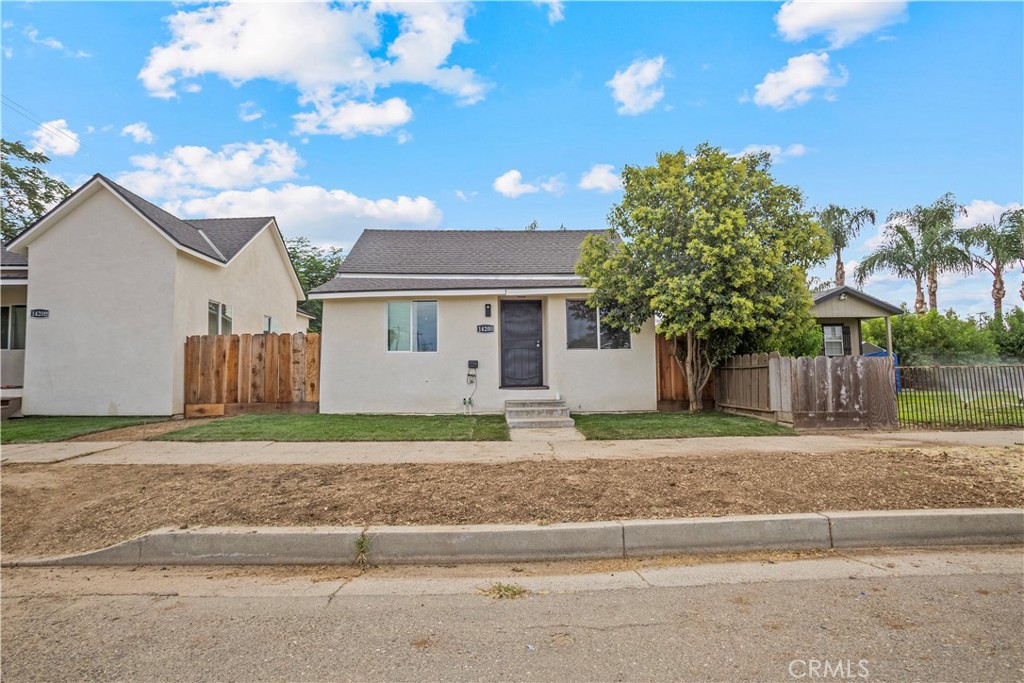 1420 Q Property Photo 4