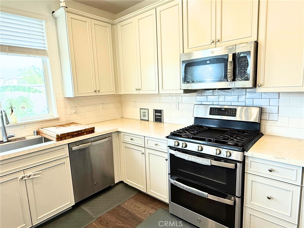 1064 Caraballo Property Photo 5