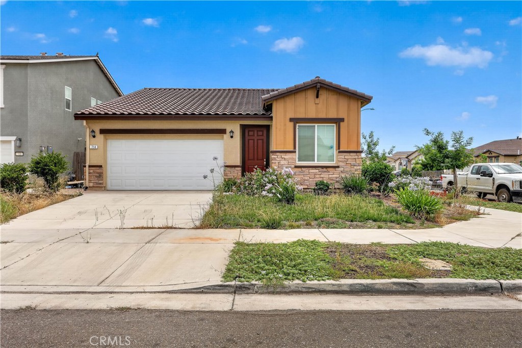 714 Suzanne Property Photo 1