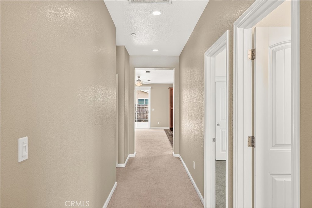 714 Suzanne Property Photo 4
