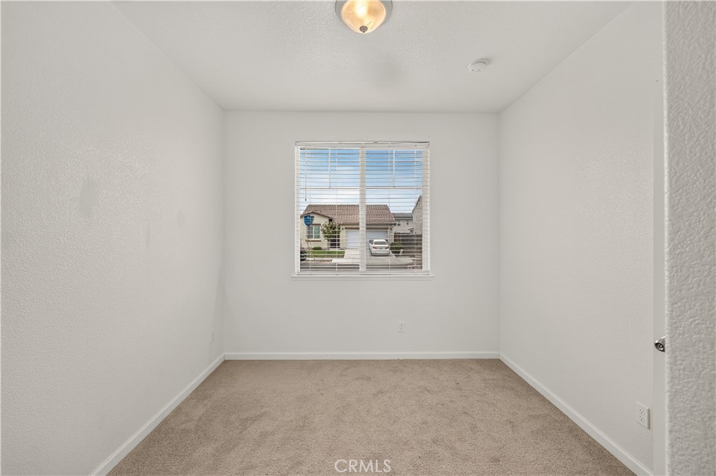 714 Suzanne Property Photo 6