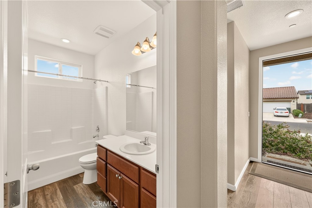 714 Suzanne Property Photo 8