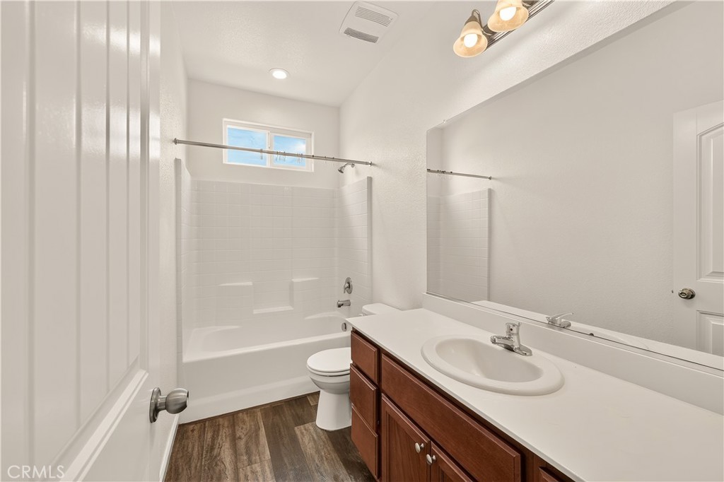 714 Suzanne Property Photo 9