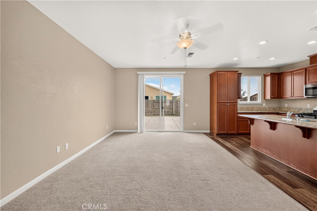 714 Suzanne Property Photo 25