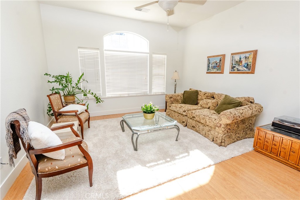 6643 Desert Springs Property Photo 8
