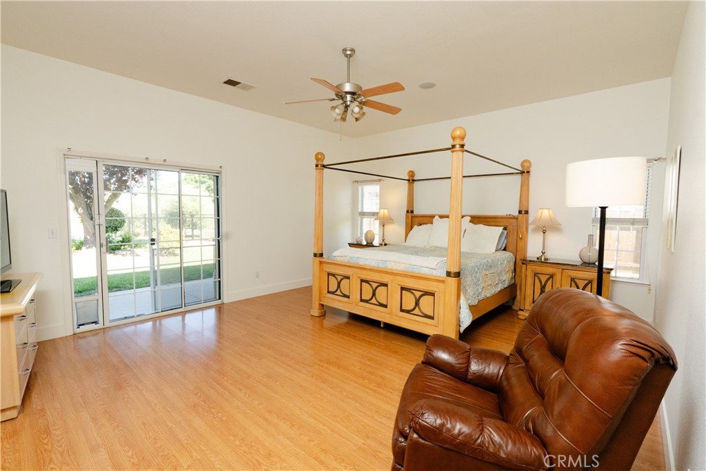 6643 Desert Springs Property Photo 27