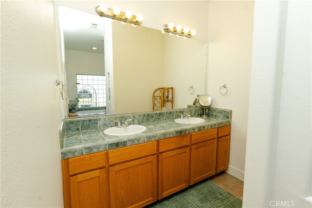 6643 Desert Springs Property Photo 32