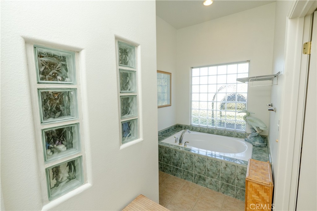 6643 Desert Springs Property Photo 33