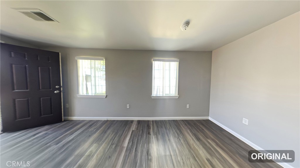 2868 Beachwood Property Photo 3