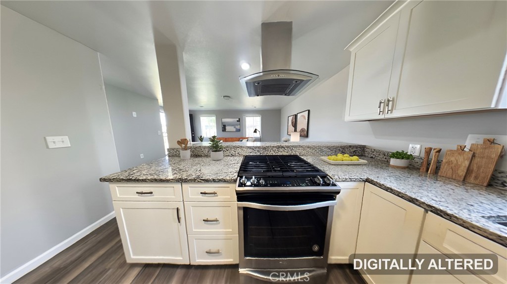 2868 Beachwood Property Photo 4