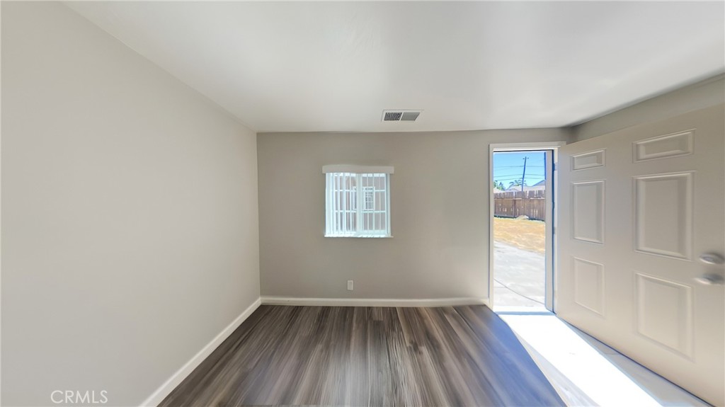 2868 Beachwood Property Photo 10