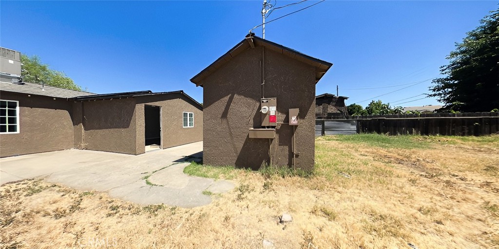 2868 Beachwood Property Photo 18