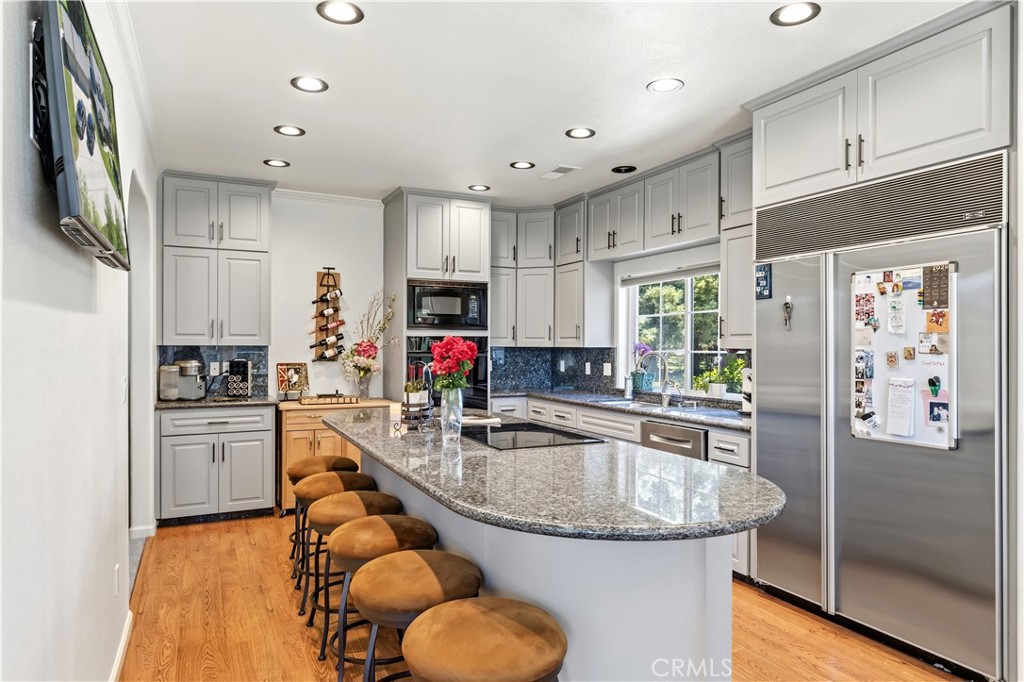 14361 Lombardy Property Photo 9