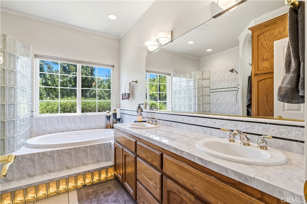 14361 Lombardy Property Photo 20