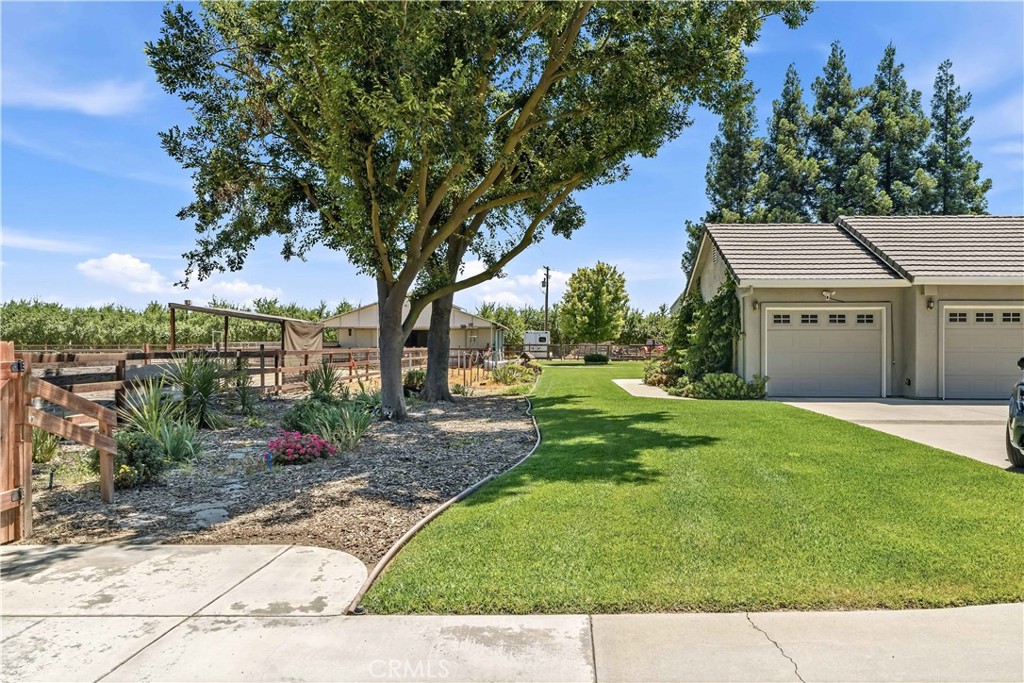 14361 Lombardy Property Photo 40