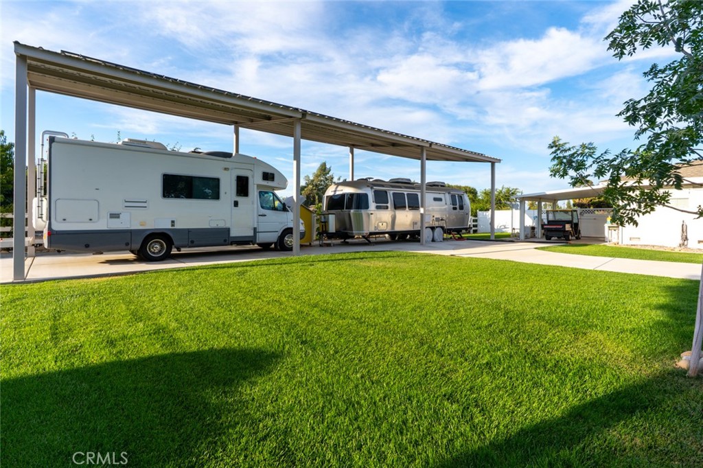 2830 Dunn Road Property Photo 15