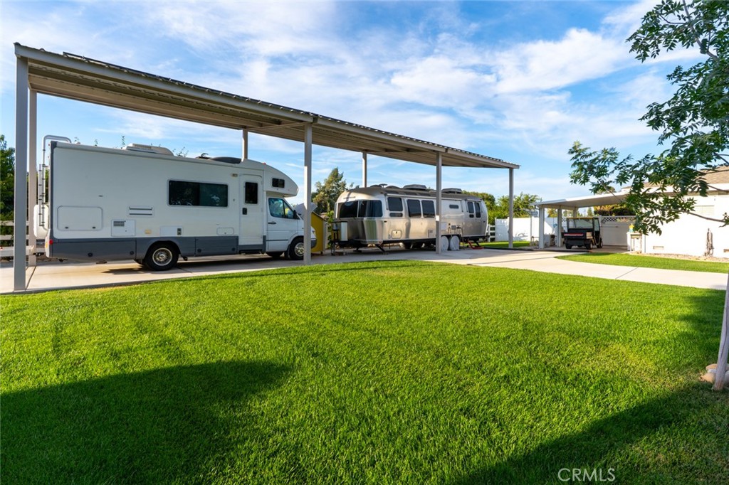 2830 Dunn Road Property Photo 15