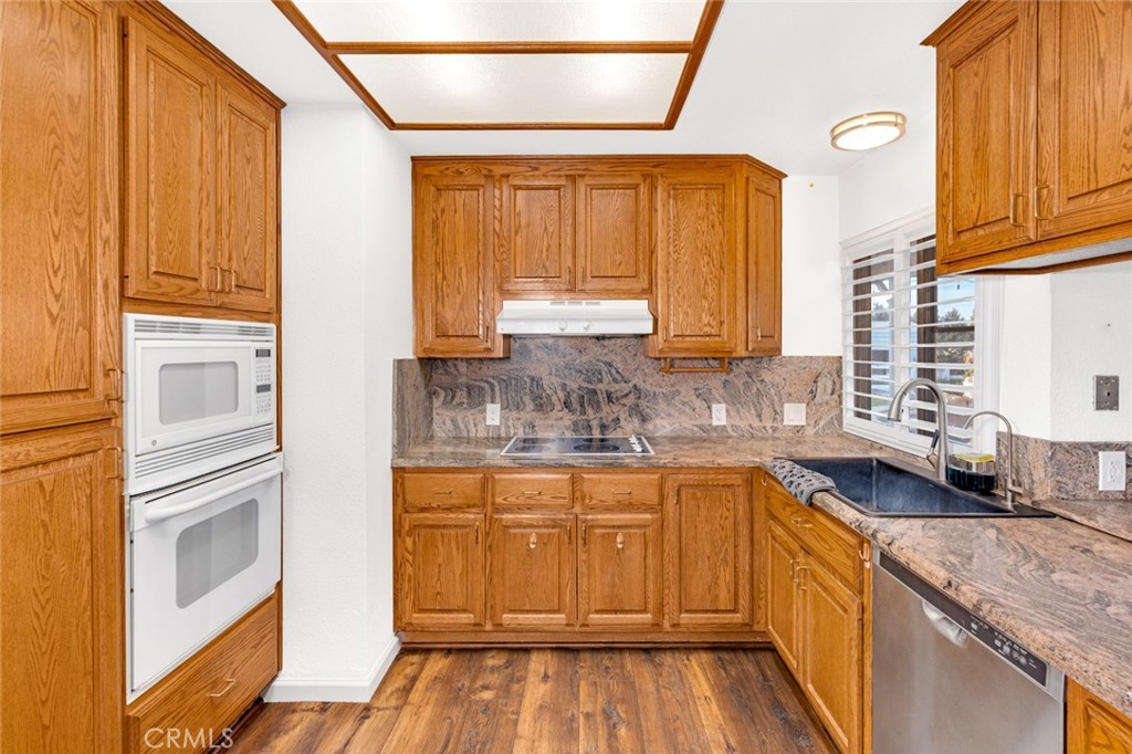 2830 Dunn Road Property Photo 33