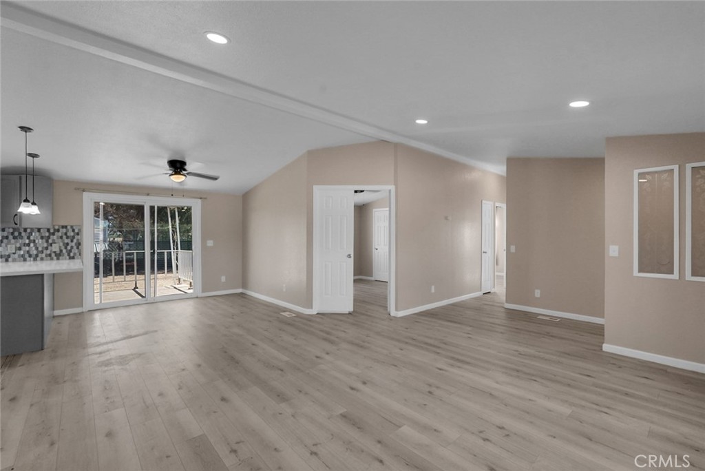 3430 E Redwood Property Photo 10