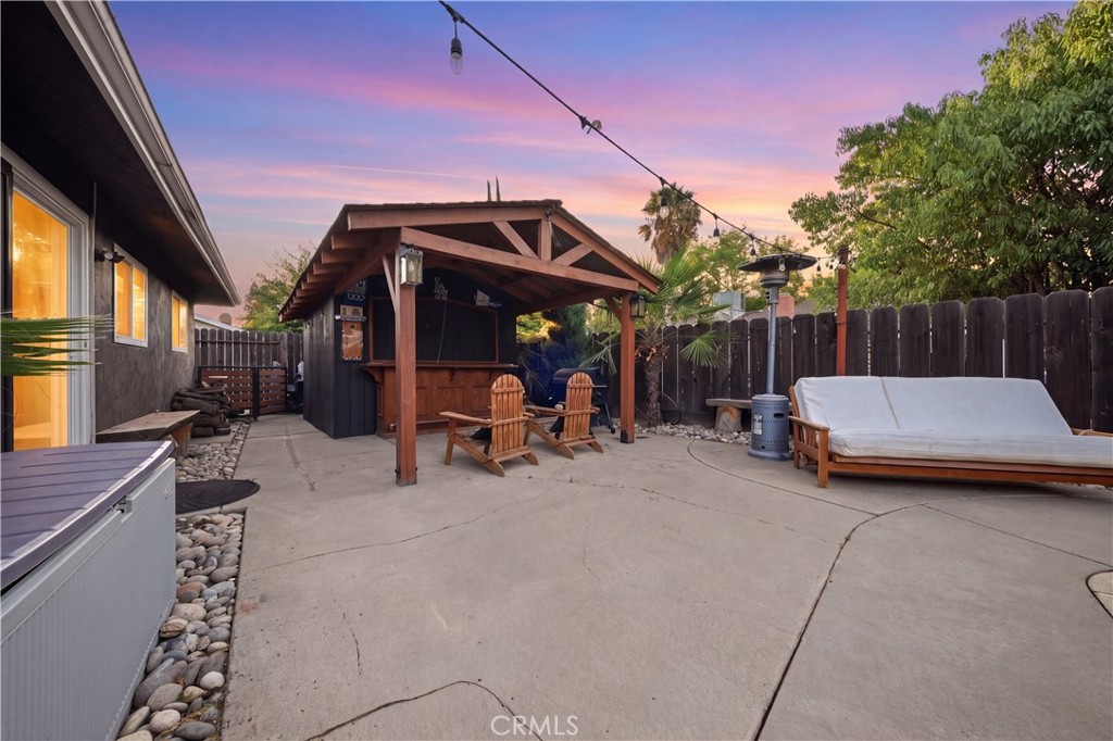 1949 Sierra Court Property Photo 6