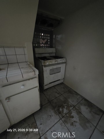 5166 E Tulare Street Property Photo 13