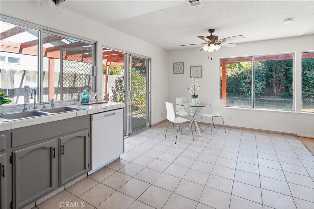 42 Sunset Court Property Photo 11